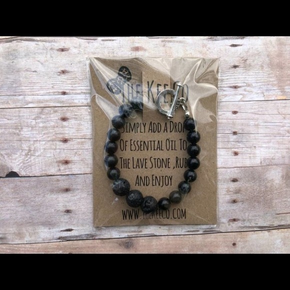 Amazonite the Stone of Intuition Bracelet - Picture 4 of 6